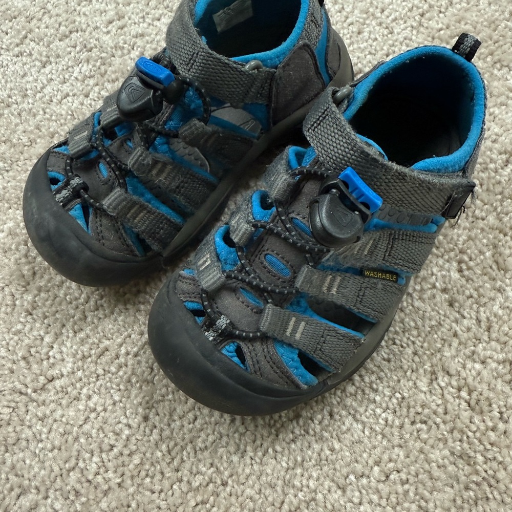 Keen Kids Blue and Gray Adventure Sandals - Picture 7 of 8